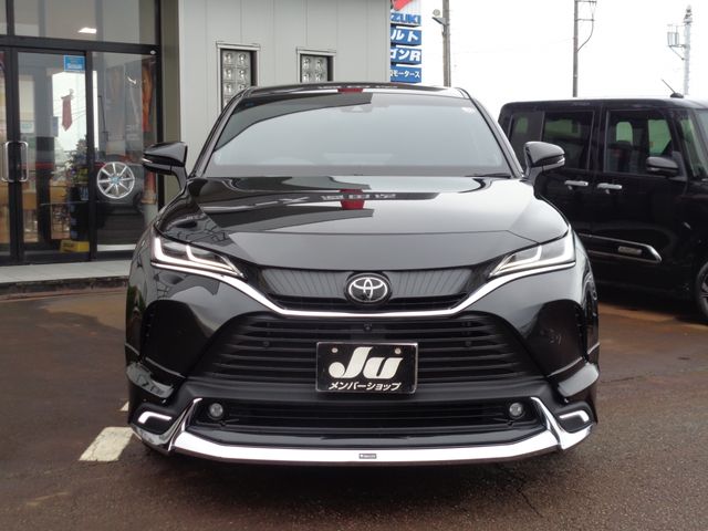 TOYOTA HARRIER 4WD 2023