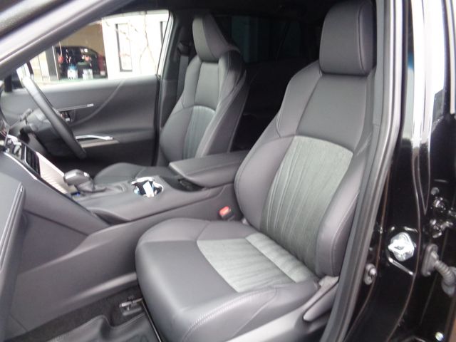 TOYOTA HARRIER 4WD 2023