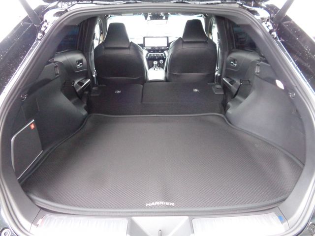 TOYOTA HARRIER 4WD 2023