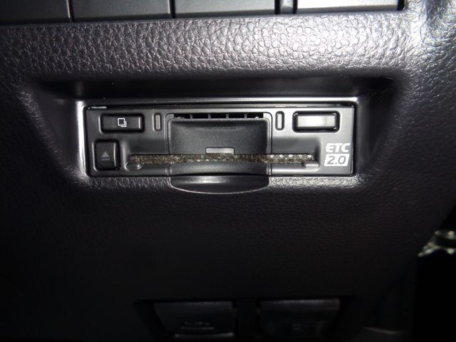 TOYOTA HARRIER 4WD 2023