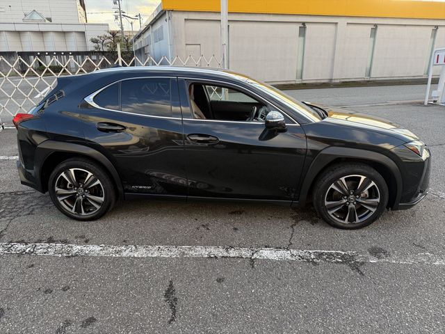 TOYOTA LEXUS UX250h AWD 2020