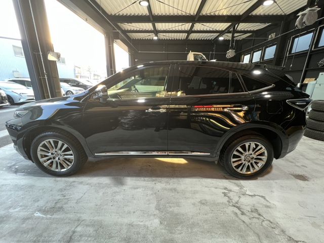 TOYOTA HARRIER 2WD 2014