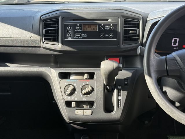 TOYOTA PIXIS EPOCH 2017