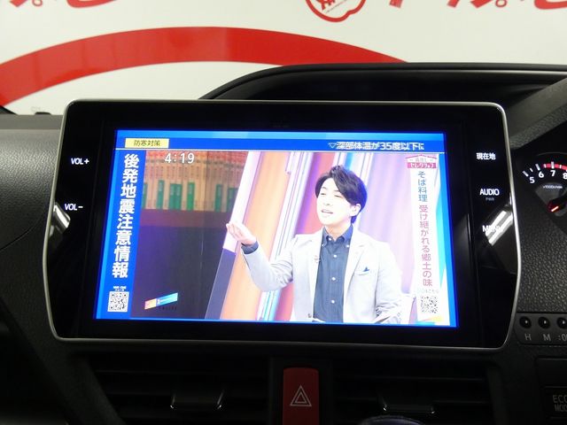 TOYOTA VOXY 4WD 2018