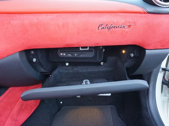 FERRARI FERRARI California T 2017