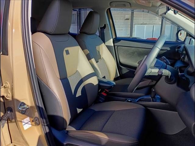 TOYOTA YARIS CROSS HYBRID 2025