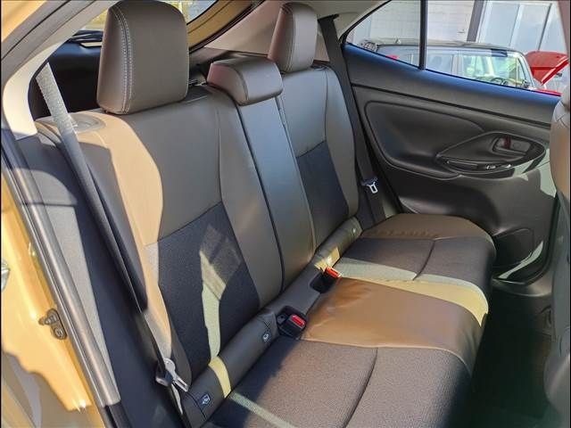 TOYOTA YARIS CROSS HYBRID 2025