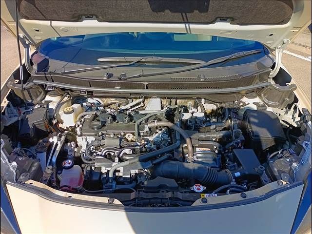 TOYOTA YARIS CROSS HYBRID 2025