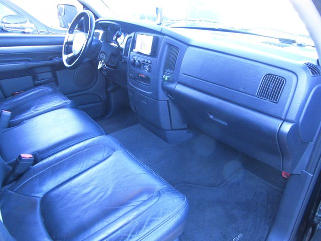 DODGE DODGE RAM pickup truck 2004