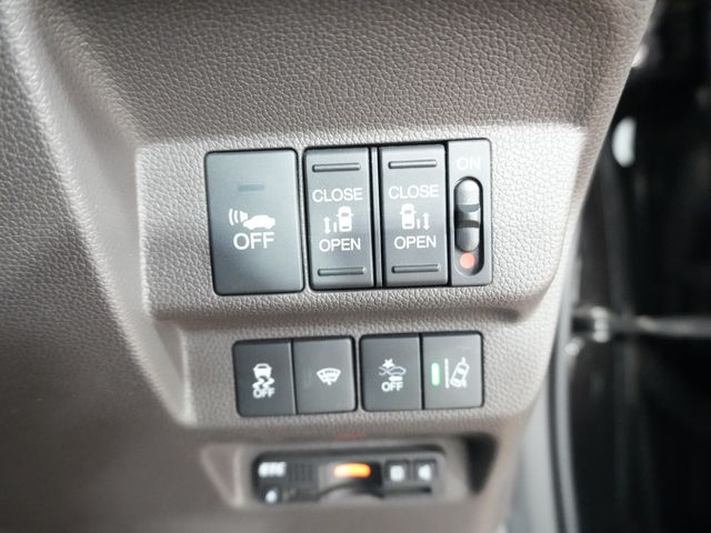 HONDA FREED HYBRID 2018