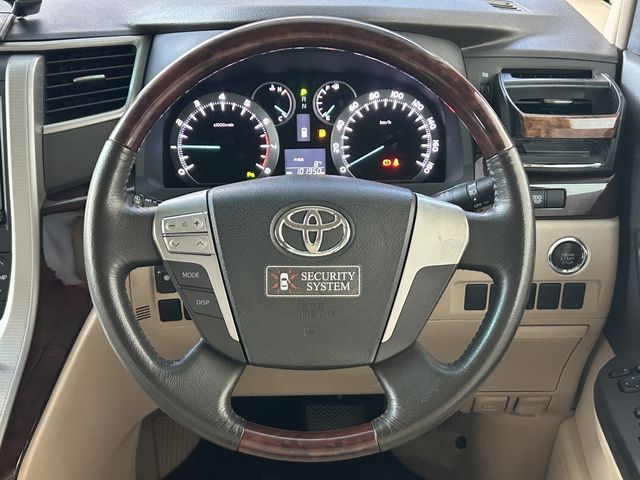 TOYOTA ALPHARD 2012