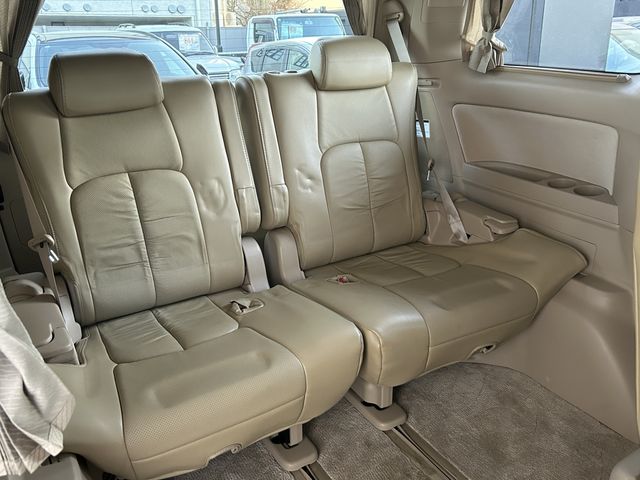 TOYOTA ALPHARD 2012