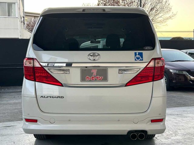 TOYOTA ALPHARD 2012