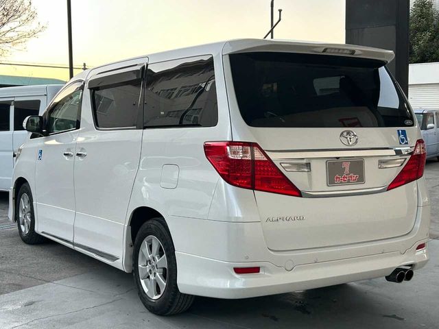 TOYOTA ALPHARD 2012