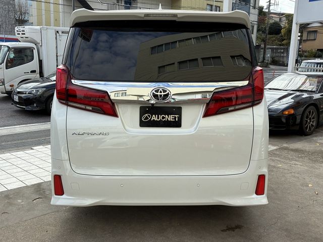 TOYOTA ALPHARD 2018
