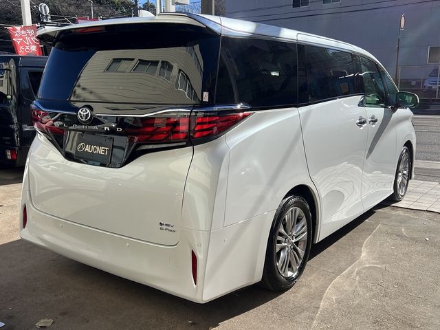 TOYOTA ALPHARD hybrid 4WD 2024