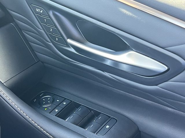 TOYOTA ALPHARD hybrid 4WD 2024