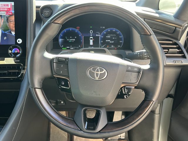 TOYOTA ALPHARD hybrid 4WD 2024