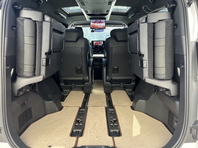 TOYOTA ALPHARD hybrid 4WD 2024