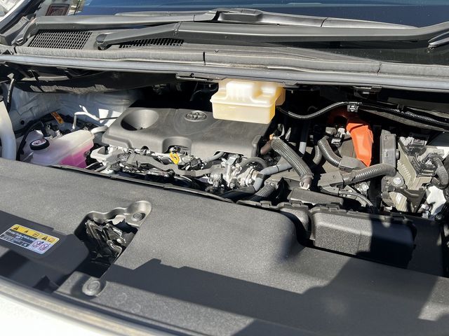 TOYOTA ALPHARD hybrid 4WD 2024