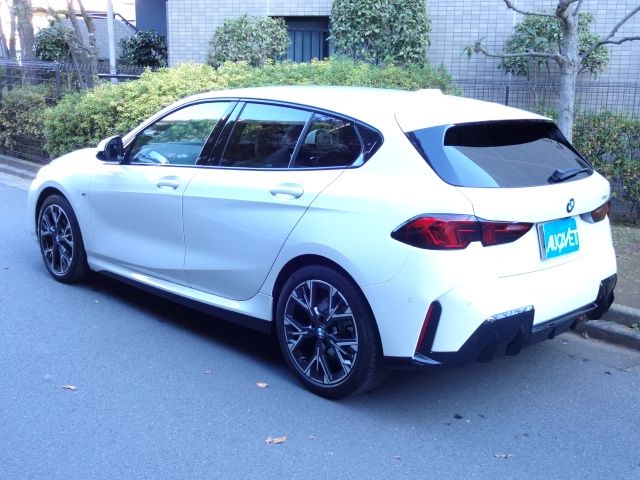 BMW BMW 1series 2025