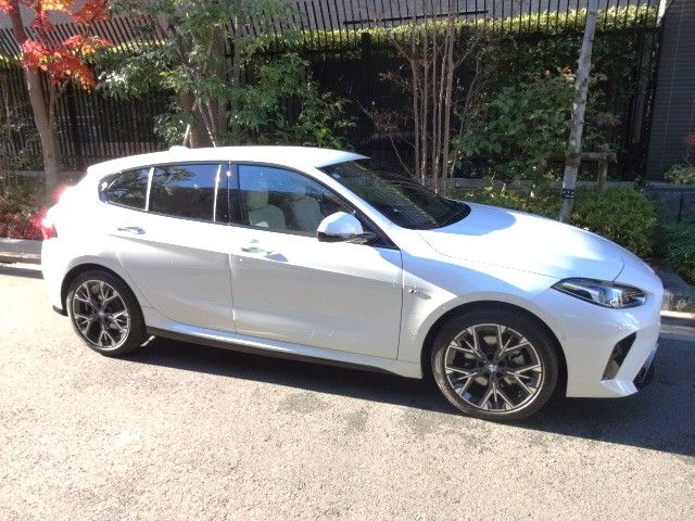 BMW BMW 1series 2025