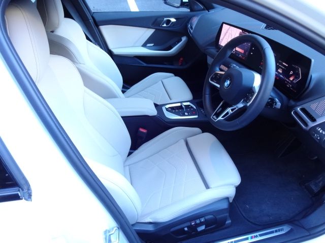 BMW BMW 1series 2025