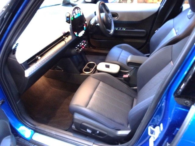 BMW MINI COOPER 5DOOR 2025