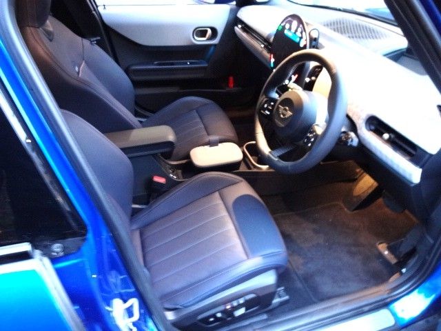 BMW MINI COOPER 5DOOR 2025