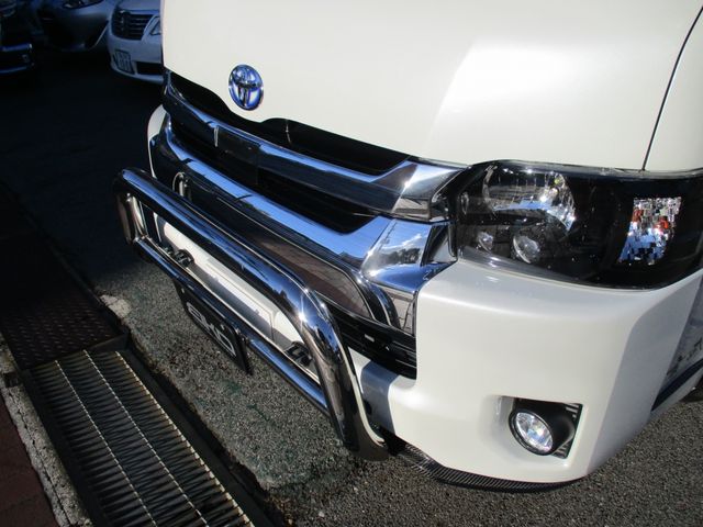 TOYOTA HIACE wagon 2018