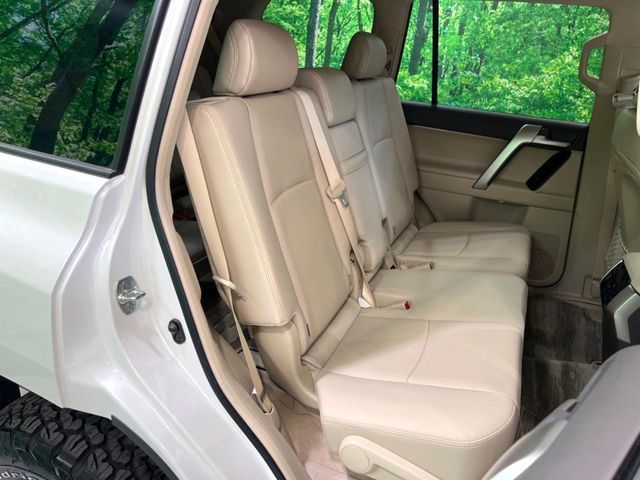 TOYOTA LANDCRUISER PRADO 2023