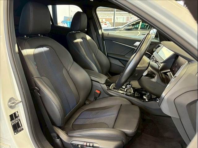 BMW BMW 1series 2023