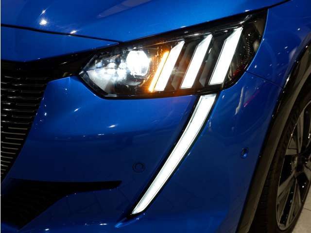 PEUGEOT PEUGEOT 208 2022