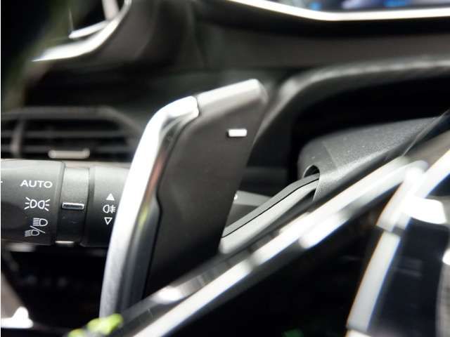 PEUGEOT PEUGEOT 208 2022