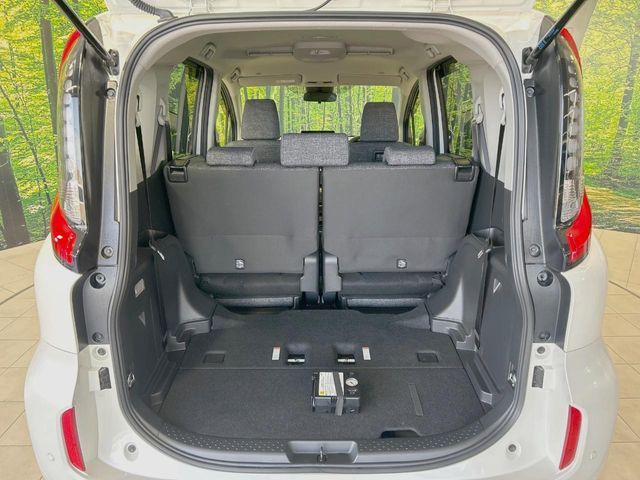 TOYOTA SIENTA HYBRID 2022