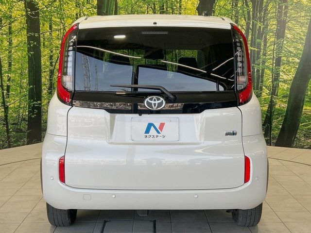 TOYOTA SIENTA HYBRID 2022