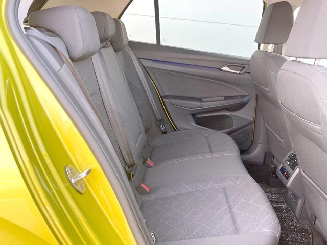 VOLKSWAGEN VOLKSWAGEN GOLF 2024