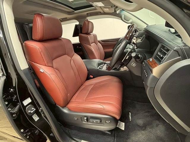 TOYOTA LEXUS LX570 AWD 2016