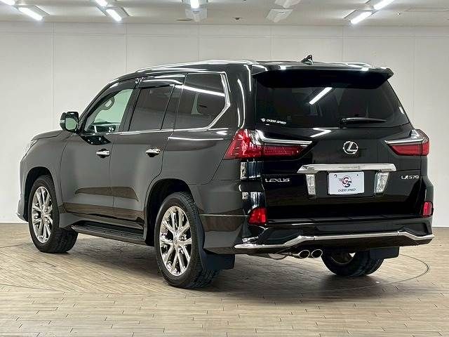 TOYOTA LEXUS LX570 AWD 2016