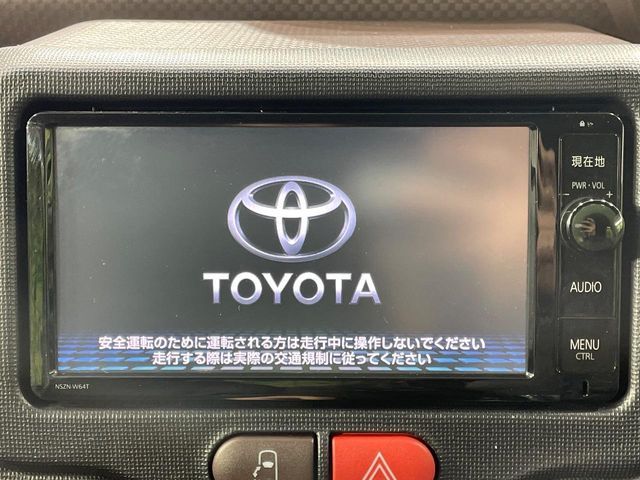 TOYOTA PORTE 2016