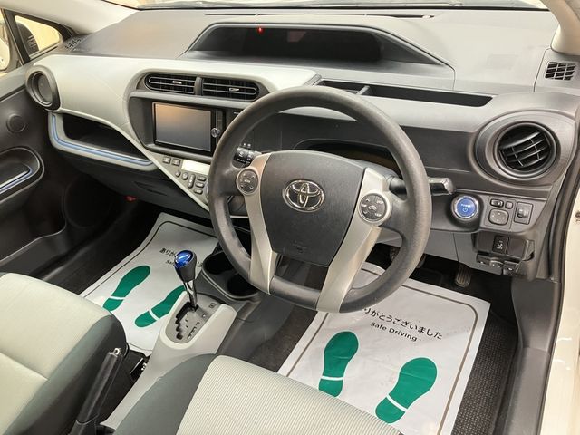 TOYOTA AQUA 2014