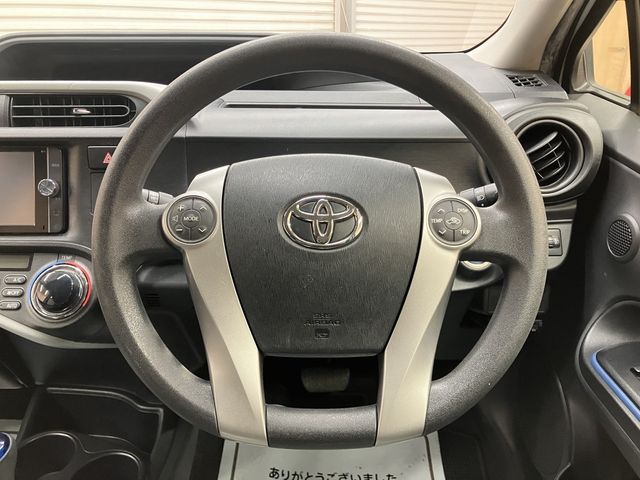 TOYOTA AQUA 2014