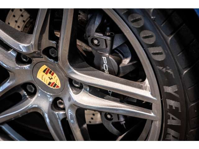 PORSCHE PORSCHE 911 2017