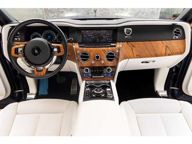 ROLLS-ROYCE ROLLS-ROYCE Cullinan 2019