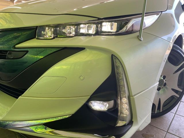 TOYOTA PRIUS PHV 2017