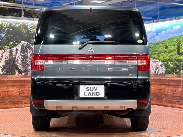 MITSUBISHI DELICA D:5 4WD 2019