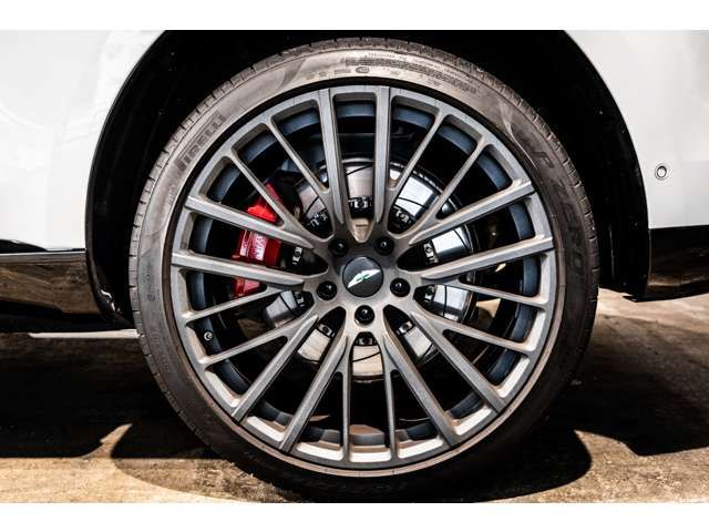 ASTON MARTIN ASTON MARTIN SUV 2023