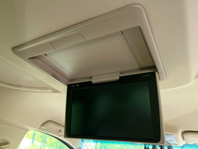 TOYOTA ALPHARD hybrid 4WD 2017