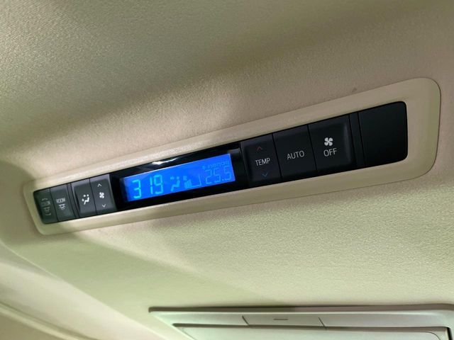 TOYOTA ALPHARD hybrid 4WD 2017