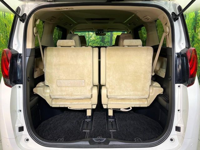 TOYOTA ALPHARD hybrid 4WD 2017